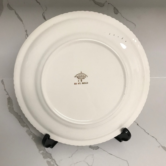 Vintage Harker Pottery Company Farmer’s Home Winter Plate - Picture 2 of 8